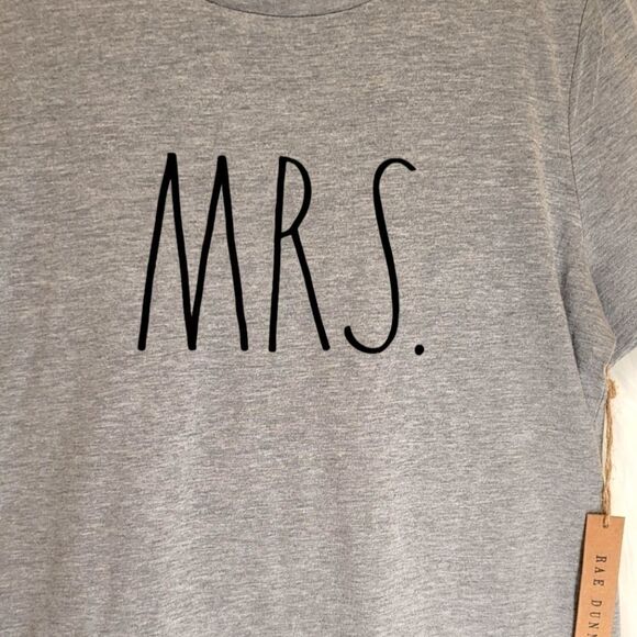 Rae Dunn MRS. Grey tshirt size Small - Picture 5 of 12